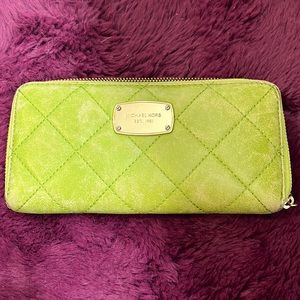 Michael Kor’s wallet